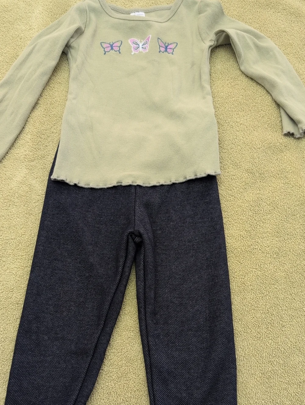Girls' Green Butterfly Long-Sleeve Top and Fleece Lines Blue Pants